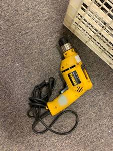 lot 901 image: Dewalt 38�� VSR Drill