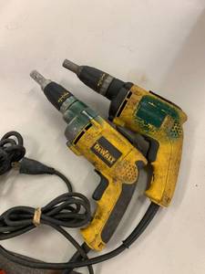 lot 918 image: PAIR (2) DEWALT VSR Deck  Drywall Screwdriver