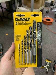 lot 924 image: DEWALT DW1720 Brad Point Bit Set, 6-Piece