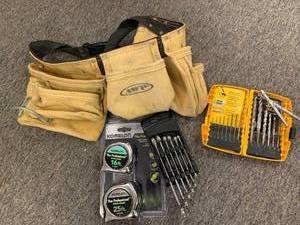lot 927 image: LOT Tool Belt, Tape Measures, Wrenches, Drill Bits