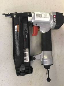 lot 431 image: Porter Cable Nailer