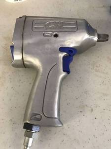 lot 434 image: Campbell Hausfeld 12�� Impact Wrench