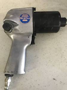 lot 437 image: Central Pneumatic Impact Wrench