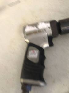 lot 442 image: Mac Tools Air Sander