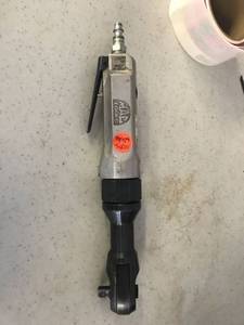 lot 445 image: Mac Tools Air Ratchet Wrench