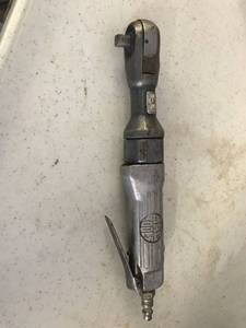 lot 449 image: Mac Tools Air Ratchet Wrench
