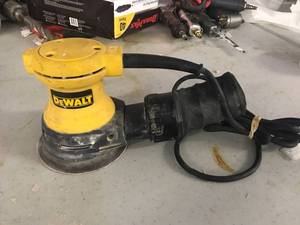 lot 466 image: DeWalt Palm Sander