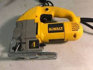 lot 477 image: DeWalt Orbital Jig Saw