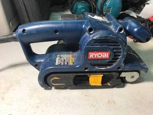 lot 499 image: Ryobi Belt Sander