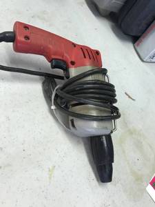 lot 2695 image: Milwaukee Drill