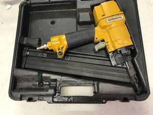 lot 2807 image: Stanley Bostitch Finish Nailer