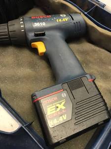 lot 2820 image: Bosch drill with Charger