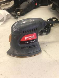 lot 2760 image: Ryobi Corner Cat