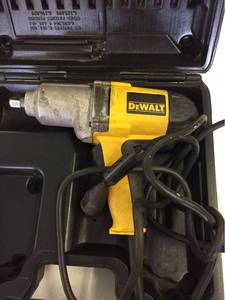 lot 2784 image: dewalt impact wrench