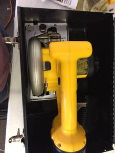 lot 2785 image: NEW dewalt skill saw