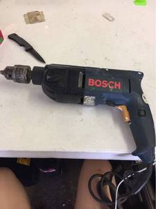 lot 2793 image: Bosch drill
