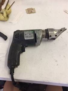 lot 2794 image: black and decker swivel head shear