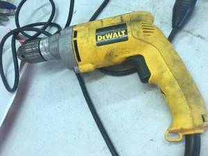 lot 2901 image: DeWalt VSR Drill