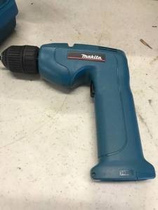lot 1648 image: Makita drill
