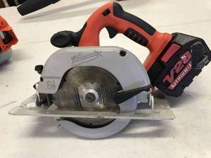 lot 1679 image: Milwaukee Circular saw