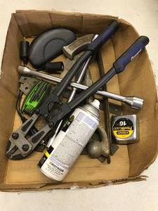 lot 1711 image: Misc Tools