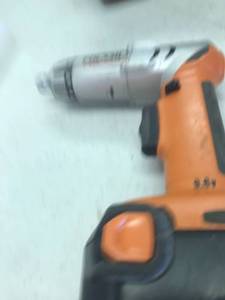 lot 1631 image: Ridgid Cordless Drill with charger