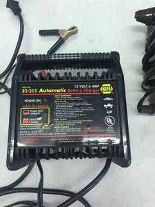 lot 1643 image: Napa Battery Charger