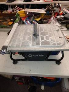 lot 2859 image: Kobalt table saw