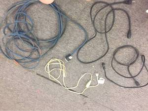 lot 5240 image: (4) extension cords