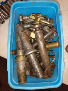 lot 2871 image: misc hitches tractor