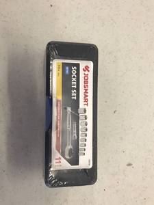 lot 1782 image: Jobsmart Socket set