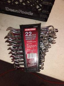 lot 6525 image: NEW ULTRA STEEL wrench set