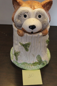 lot 9663 image: Raccoon Cookie Jar