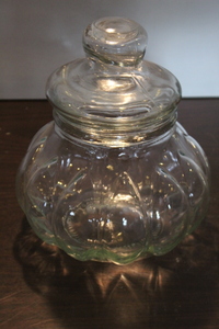 lot 9670 image: Glass cookie jar