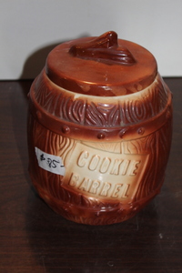 lot 9672 image: Cookie Barrel