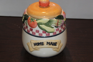 lot 9676 image: Home Made Cookie Jar