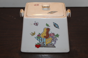 lot 9680 image: Vintage Canister