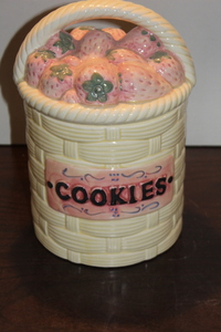 lot 9699 image: Strawberry Basket Cookie Jar