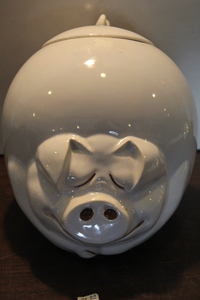 lot 9721 image: McCoy Cookie Jar