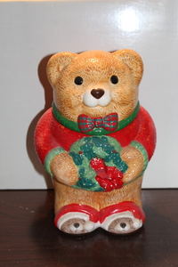 lot 9722 image: Christmas Bear Cookie Jar