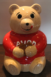 lot 9723 image: Avon Bear Cookie Jar