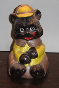 lot 9731 image: Bear Cookie Jar