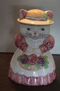 lot 9744 image: Kitty Cookie Jar
