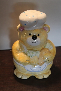 lot 9749 image: Chef Bear Cookie Jar