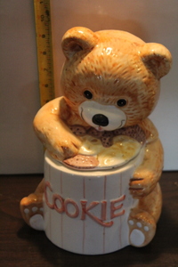 lot 9759 image: Teddy Bear Cookie Jar