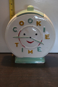 lot 9780 image: Cookie Time Clock