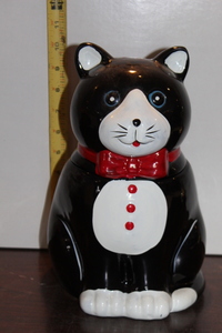 lot 9820 image: Black Cat Cookie Jar