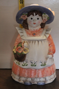 lot 9836 image: Doll Cookie Jar