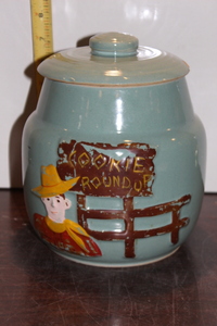 lot 9882 image: VIntage Cookie Roundup Cookie Jar