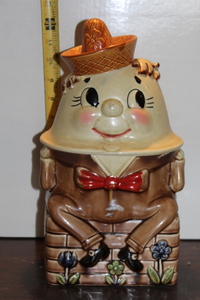 lot 9893 image: Japan Humpty Dumpty Cookie Jar